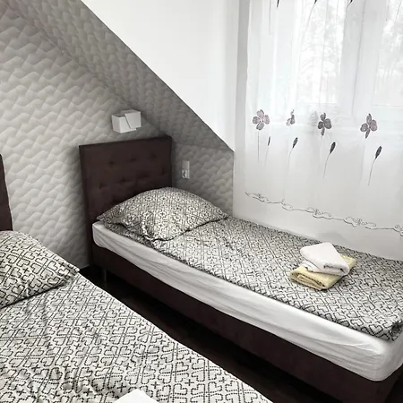 E&m Guest house