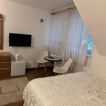 E&m Guest house