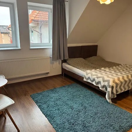 Guest house E&m *