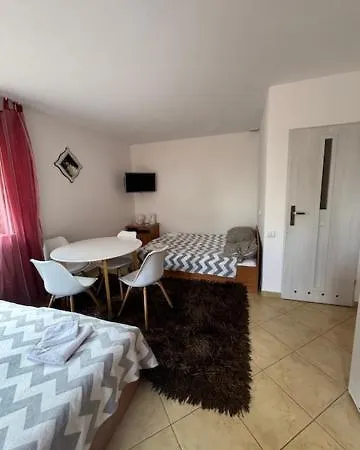 E&m Guest house *