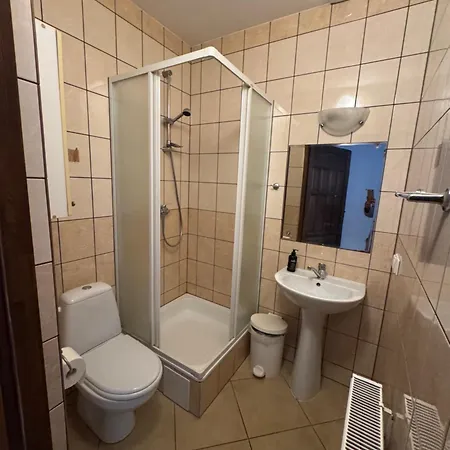 E&m Guest house *