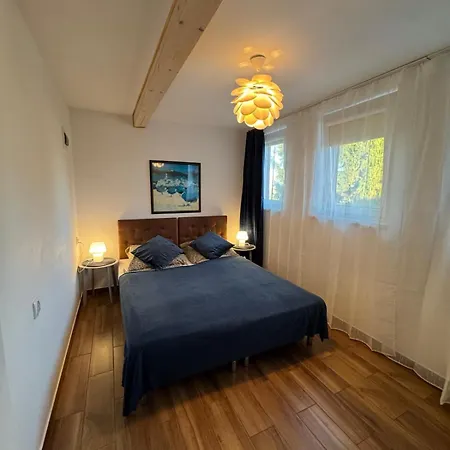 Goscinne E&m 3* Mikołajki